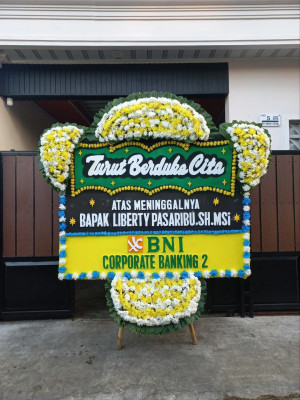 Papan Bunga Duka di Tambakrejo