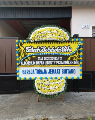 Papan Bunga Duka di Tambakrejo